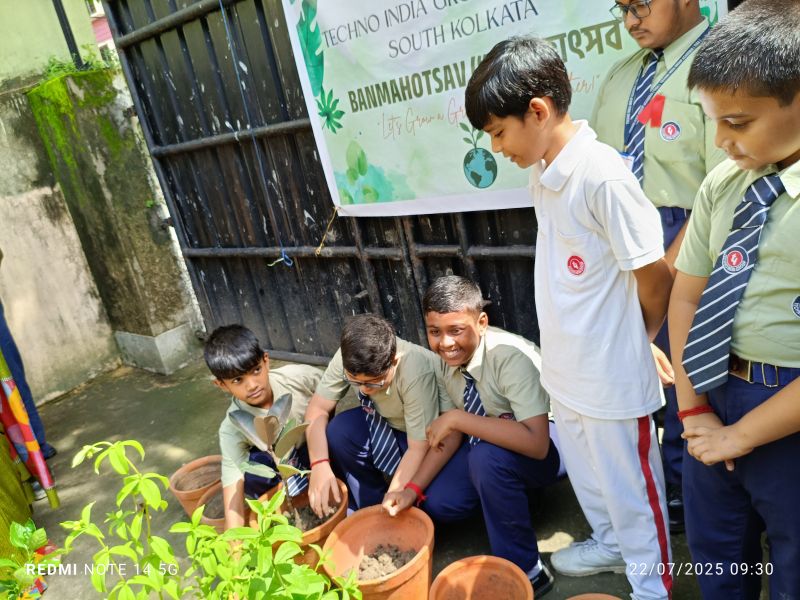 বনমহোৎসব